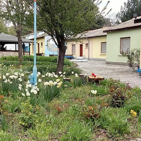 Bungalows Raiski Kat Варна Экстерьер фото