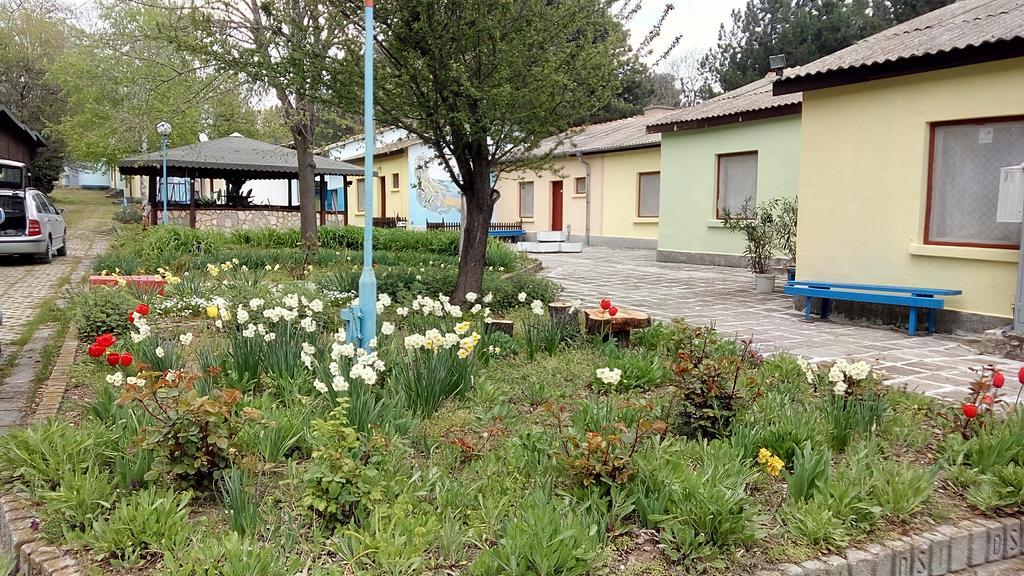 Bungalows Raiski Kat Варна Экстерьер фото